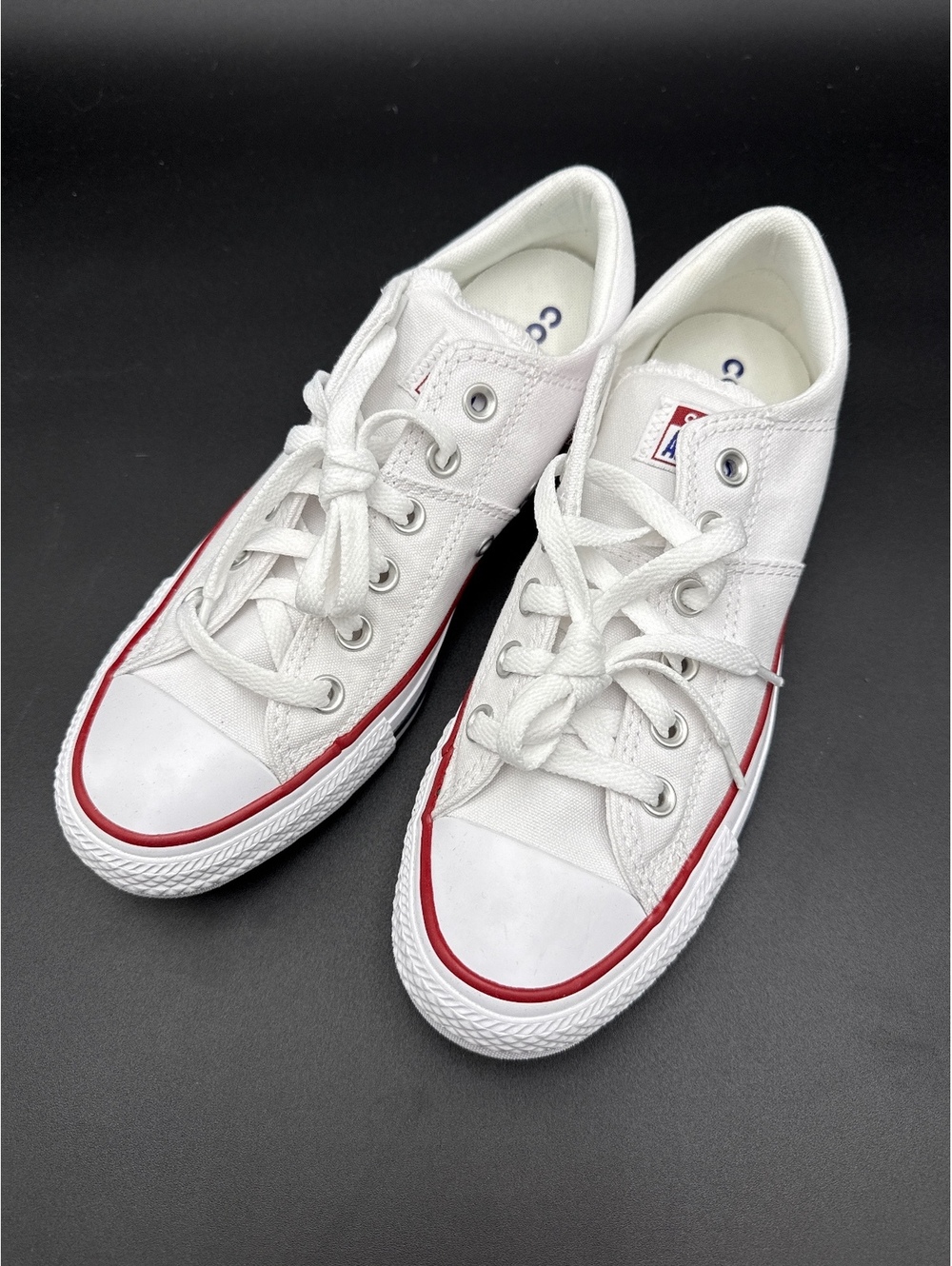 Converse Chuck Taylor All Star Low White Womens 8 New